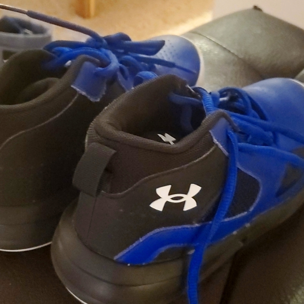 Under Armour blue and black basketball shoes